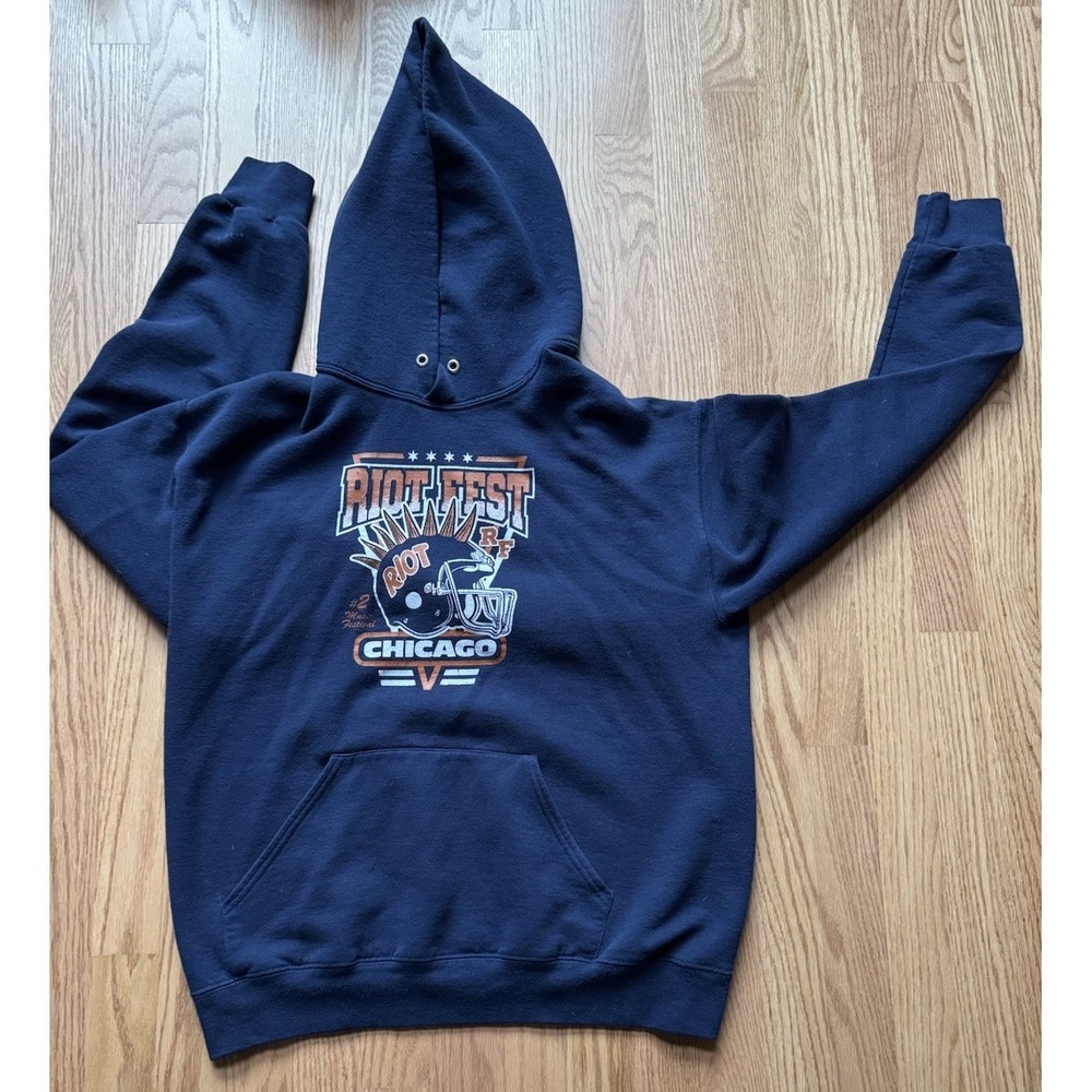 Riot Fest Chicago Music Festival‎ Hoodie  Punk Rock Mohawk Helmet Medium Low
